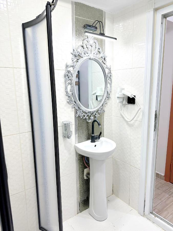 Menesa Hotel Istanbul Eksteriør bilde